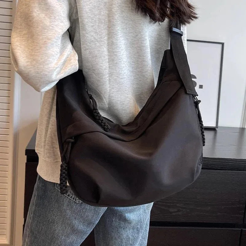 MetroFlex Shoulder Tote