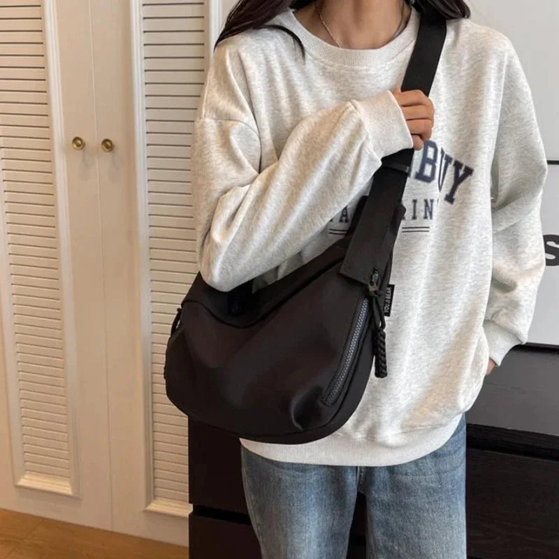 MetroFlex Shoulder Tote